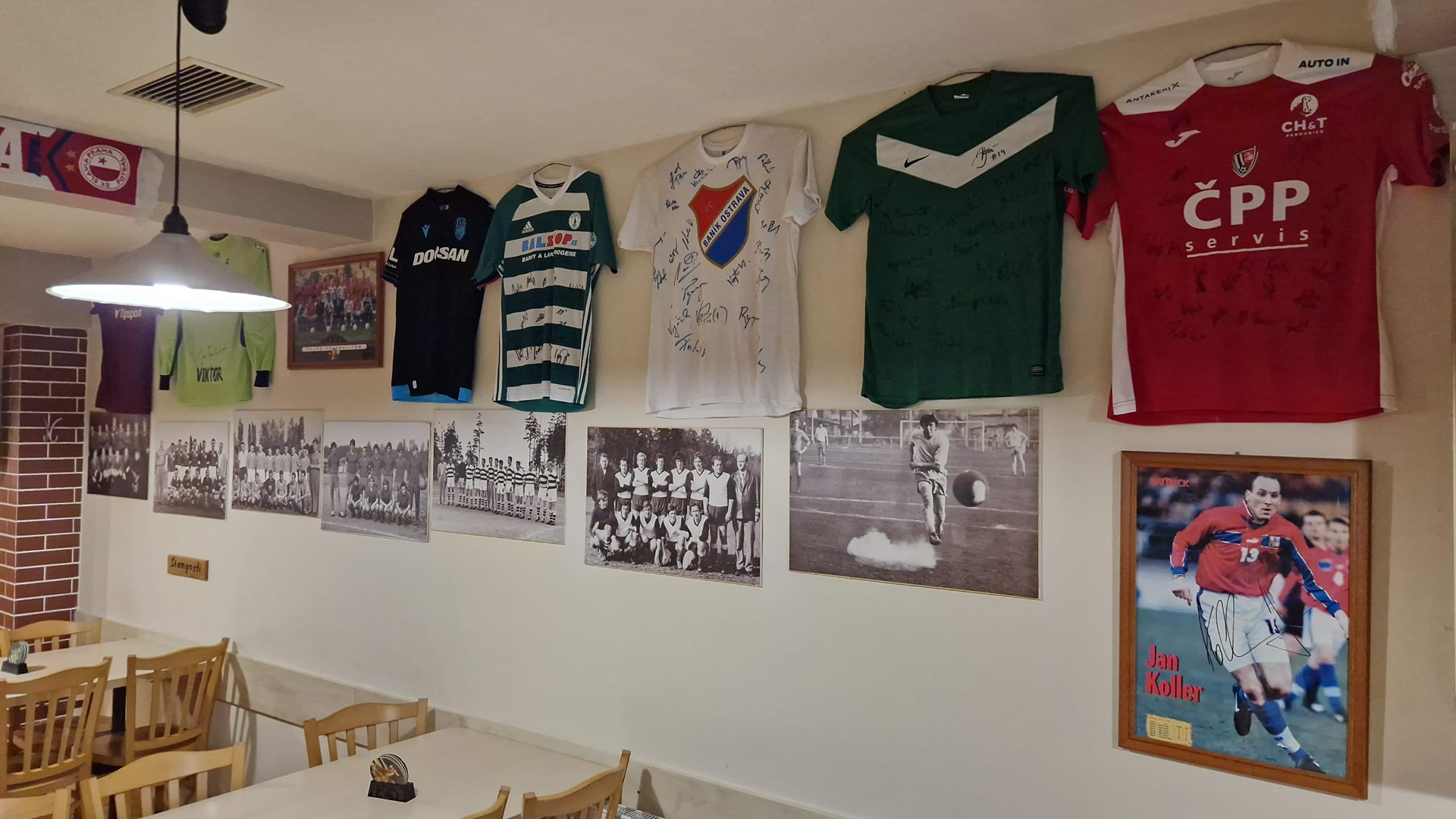 Restaurace Na Hřišti Újezd nad Lesy